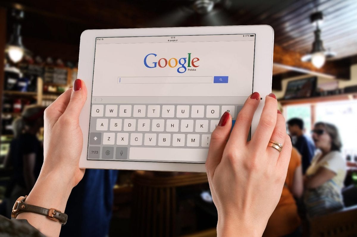 How to Increase Sales During the Holiday Season with Google Search Features